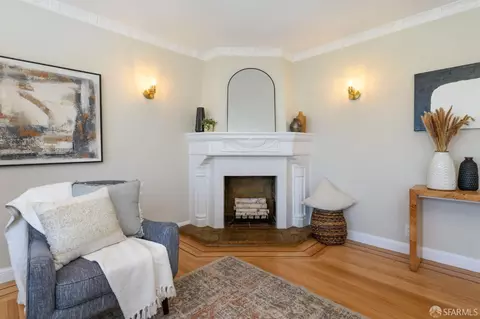 Living - 62 Aztec St, San Francisco, CA 94110 photo 1 of 4