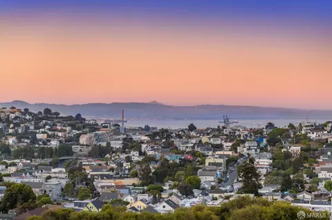 View/Area - 62 Aztec St, San Francisco, CA 94110 photo 2 of 3