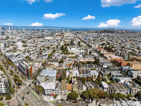 223 Sanchez St, San Francisco, CA 94114 photo 25