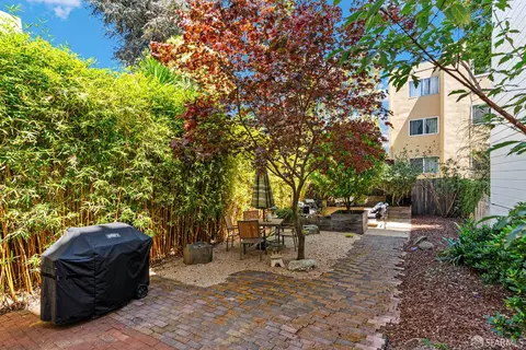223 Sanchez St, San Francisco, CA 94114 photo 24