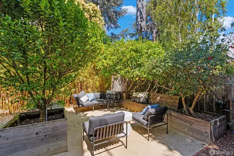 223 Sanchez St, San Francisco, CA 94114 photo 23