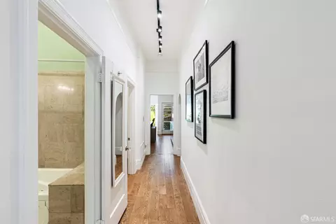 223 Sanchez St, San Francisco, CA 94114 photo 14