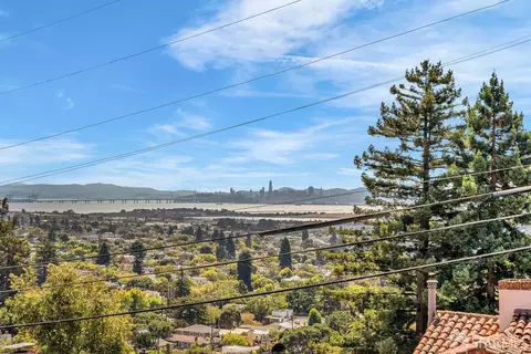View/Area - 520 Coventry Rd, Kensington, CA 94707 photo 4 of 13