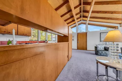 Entry Way - 520 Coventry Rd, Kensington, CA 94707 photo 3 of 5