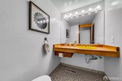 Bath - 520 Coventry Rd, Kensington, CA 94707 photo 1 of 5