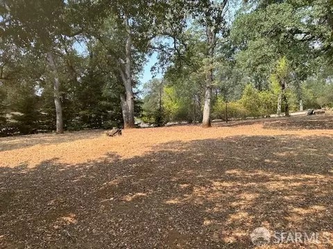 Exterior - 19481 N Rambling Oak Dr, Redding, CA 96003 photo 27 of 36