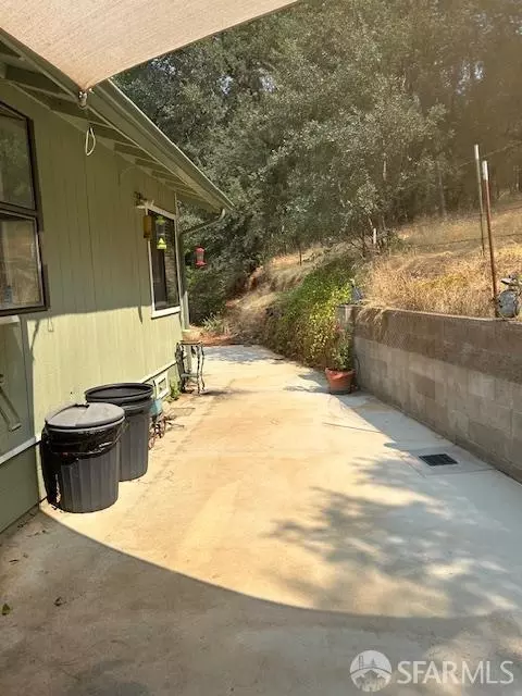 Exterior - 19481 N Rambling Oak Dr, Redding, CA 96003 photo 8 of 36