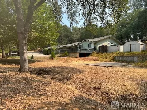 Exterior - 19481 N Rambling Oak Dr, Redding, CA 96003 photo 16 of 36