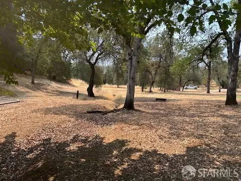 Exterior - 19481 N Rambling Oak Dr, Redding, CA 96003 photo 30 of 36