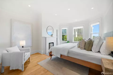 Bedroom - 1179 Filbert St, San Francisco, CA 94109 photo 4 of 5
