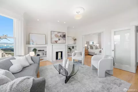 Living - 1179 Filbert St, San Francisco, CA 94109 photo 4 of 5