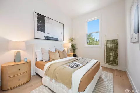 Bedroom - 3237 Harrison St, San Francisco, CA 94110 photo 1 of 10