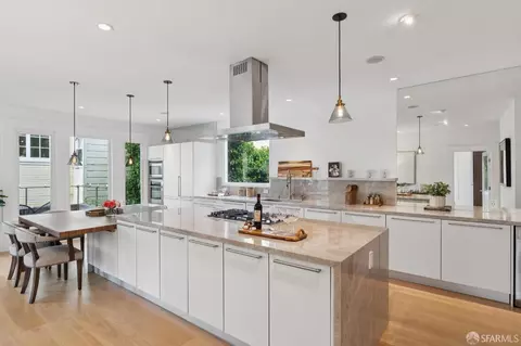 2900 Pierce St #2, San Francisco, CA 94123
