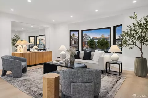 Living - 567 45th Ave, San Francisco, CA 94121 photo 3 of 8