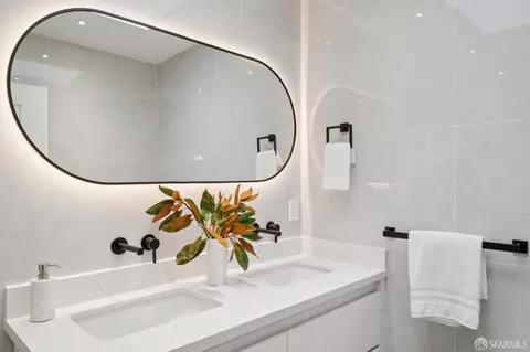 Bath - 567 45th Ave, San Francisco, CA 94121 photo 5 of 10