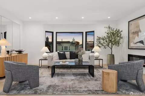 Living - 567 45th Ave, San Francisco, CA 94121 photo 4 of 8
