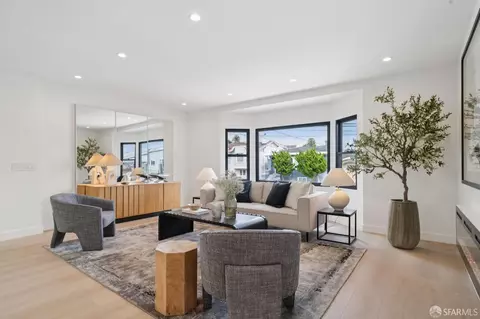 Living - 567 45th Ave, San Francisco, CA 94121 photo 7 of 8