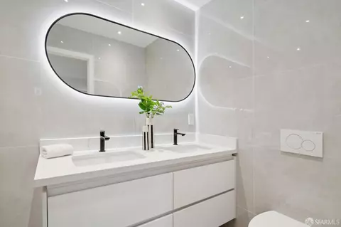 Bath - 567 45th Ave, San Francisco, CA 94121 photo 8 of 10