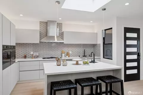 Kitchen - 567 45th Ave, San Francisco, CA 94121 photo 2 of 8