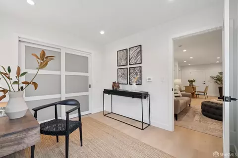 Entry Way - 567 45th Ave, San Francisco, CA 94121 photo 2 of 2
