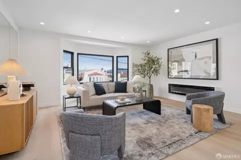 Living - 567 45th Ave, San Francisco, CA 94121 photo 6 of 8