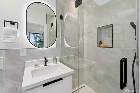 Bath - 567 45th Ave, San Francisco, CA 94121 photo 6 of 10