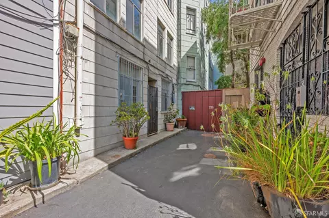 761 Pine St, San Francisco, CA 94108 photo 3