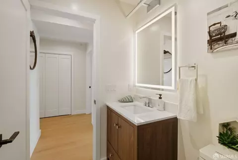 Bath - 81 Skyview Way, San Francisco, CA 94131 photo 7 of 7