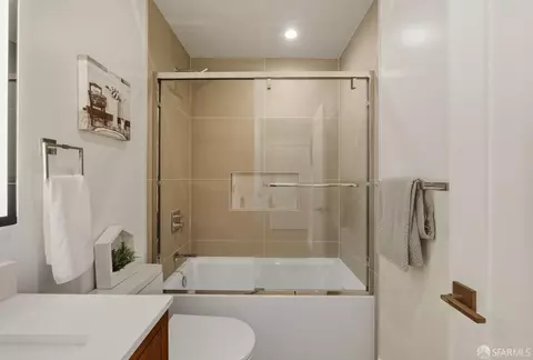 Bath - 81 Skyview Way, San Francisco, CA 94131 photo 6 of 7