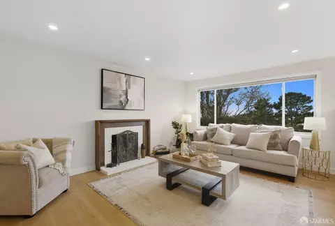 Living - 81 Skyview Way, San Francisco, CA 94131 photo 4 of 6