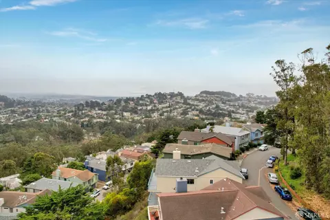 77 Crestmont Dr, San Francisco, CA 94131 photo 40