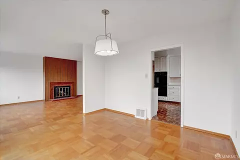 77 Crestmont Dr, San Francisco, CA 94131 photo 22