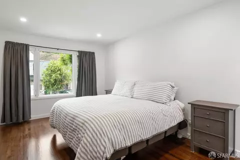 Bedroom - 130 Bridgeview Dr, San Francisco, CA 94124 photo 1 of 5