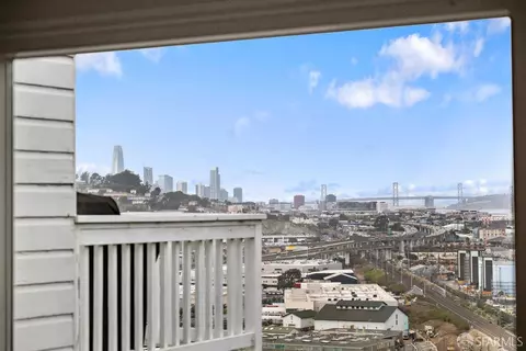 View/Area - 130 Bridgeview Dr, San Francisco, CA 94124 photo 1 of 5