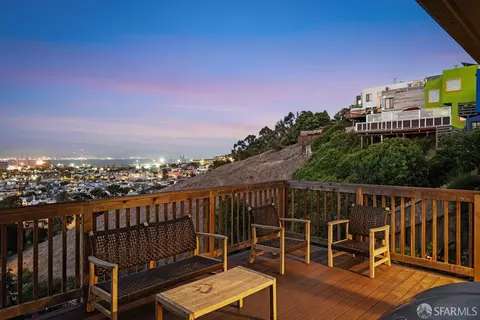 Exterior - 130 Bridgeview Dr, San Francisco, CA 94124 photo 8 of 9