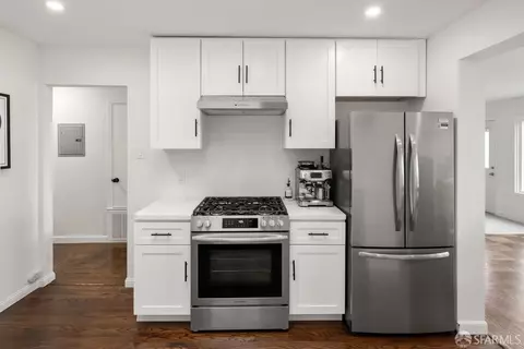 Kitchen - 130 Bridgeview Dr, San Francisco, CA 94124 photo 4 of 5