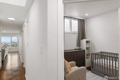 Entry Way - 130 Bridgeview Dr, San Francisco, CA 94124 photo 2 of 3