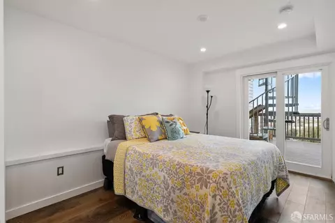 Bedroom - 130 Bridgeview Dr, San Francisco, CA 94124 photo 4 of 5