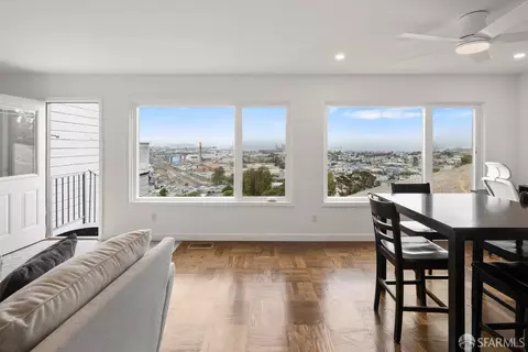 Dining - 130 Bridgeview Dr, San Francisco, CA 94124 photo 1 of 4