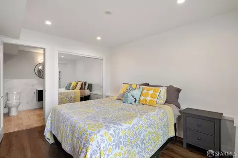 Bedroom - 130 Bridgeview Dr, San Francisco, CA 94124 photo 5 of 5