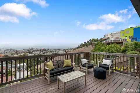Exterior - 130 Bridgeview Dr, San Francisco, CA 94124 photo 6 of 9