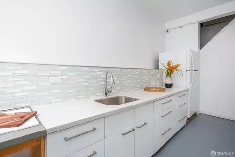 Kitchen - 2395 44th Ave, San Francisco, CA 94116 photo 4 of 4