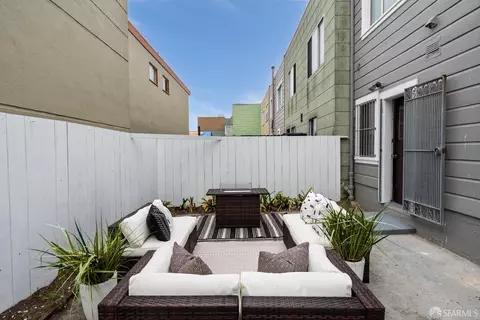 Exterior - 2395 44th Ave, San Francisco, CA 94116 photo 4 of 4