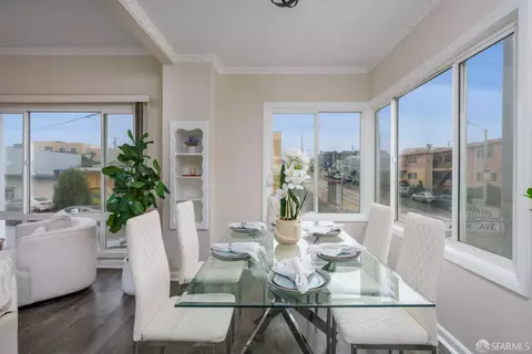 Dining - 2395 44th Ave, San Francisco, CA 94116 photo 2 of 2