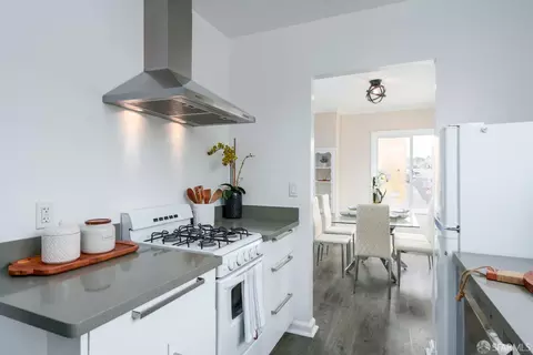 Kitchen - 2395 44th Ave, San Francisco, CA 94116 photo 3 of 4