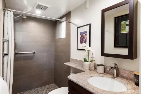 Bath - 291 Capistrano Ave, San Francisco, CA 94112 photo 3 of 3