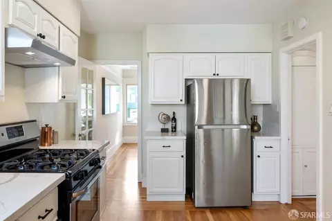 Kitchen - 291 Capistrano Ave, San Francisco, CA 94112 photo 3 of 5