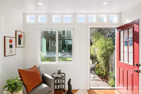 Entry Way - 291 Capistrano Ave, San Francisco, CA 94112 photo 3 of 3