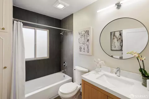 Bath - 291 Capistrano Ave, San Francisco, CA 94112 photo 1 of 3
