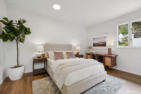 Bedroom - 44 Mountain Spring Ave, San Francisco, CA 94114 photo 9 of 10